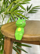 Frog Shelf Sitter