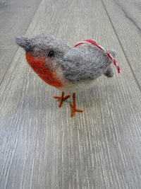 Felt Robin
